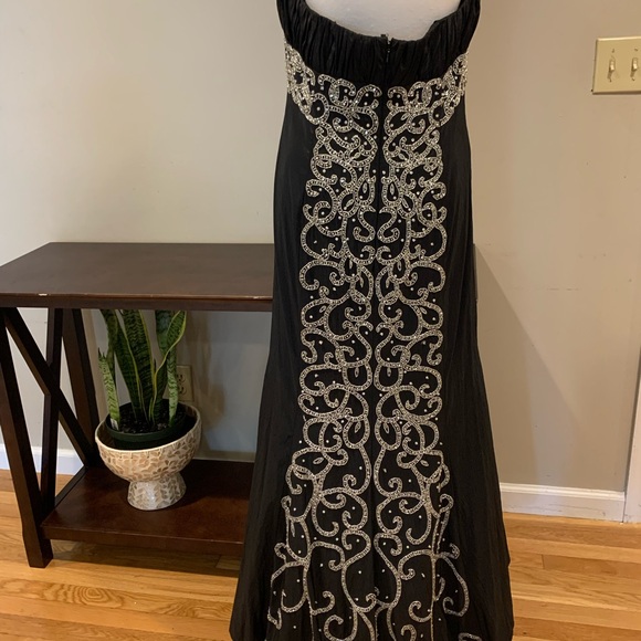 Camille la vie beaded evening dress - Picture 5 of 9